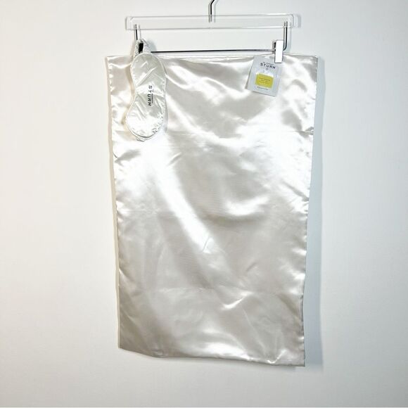 Dr. Barbara Strum Satin Two White Pillowcases Logo Sleep Mask SPF Drop Sample - Picture 3 of 9